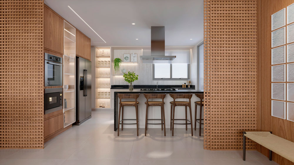 Cozinha gourmet elegante, com painéis de madeira, bancada preta com quatro bancos, geladeira e forno embutidos.