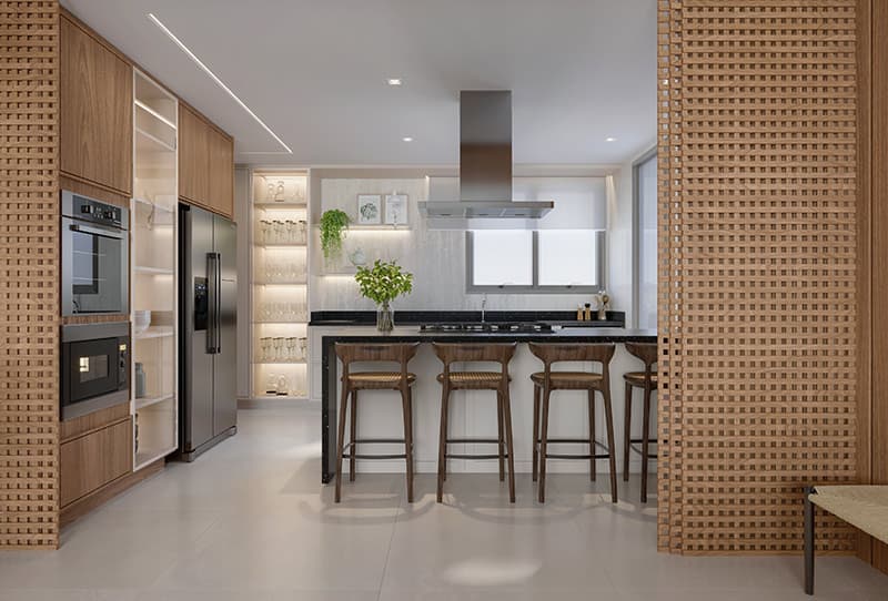 Cozinha moderna com acabamentos em madeira, bancada com banquetas, eletrodomésticos embutidos e iluminação natural.